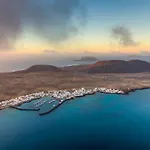 Arbol Del Sol Playa Blanca (Lanzarote)